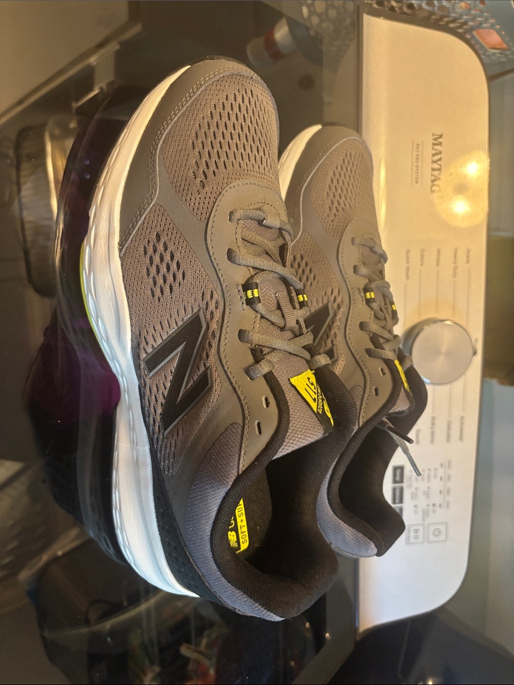 New balance men size 11
